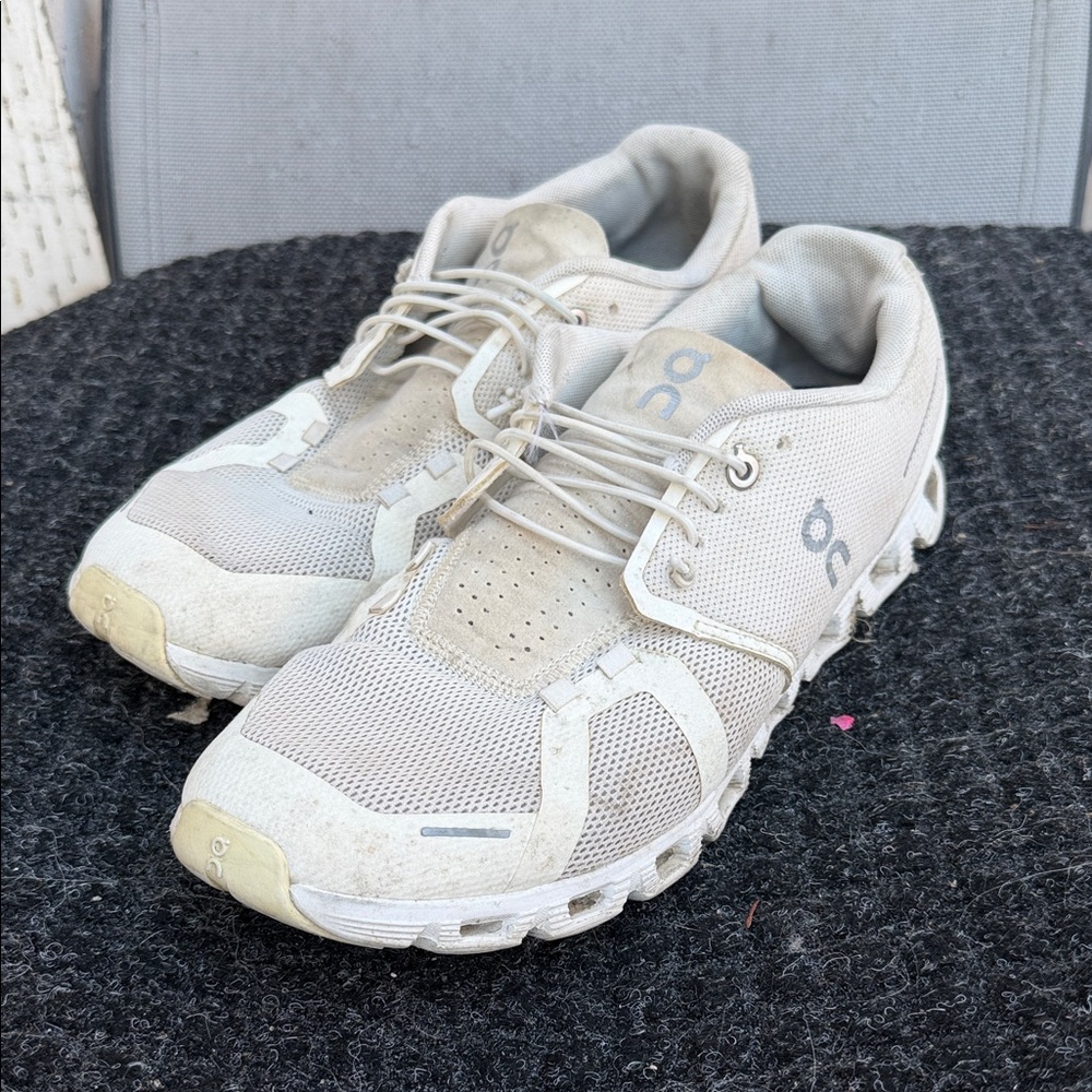 On Cloud Cloud5 Lifestyle/Running Shoes
